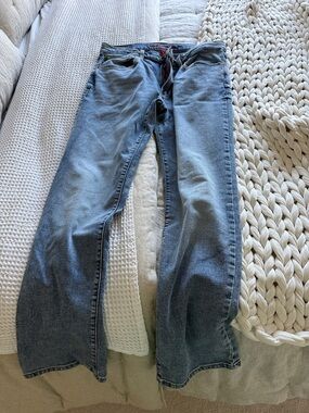 Lucky Brand Men's Light Blue Denim Jeans